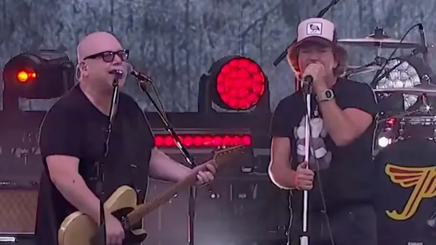 Eddie Vedder Celebrates 10th Ohana Fest with Star-Studded Performances