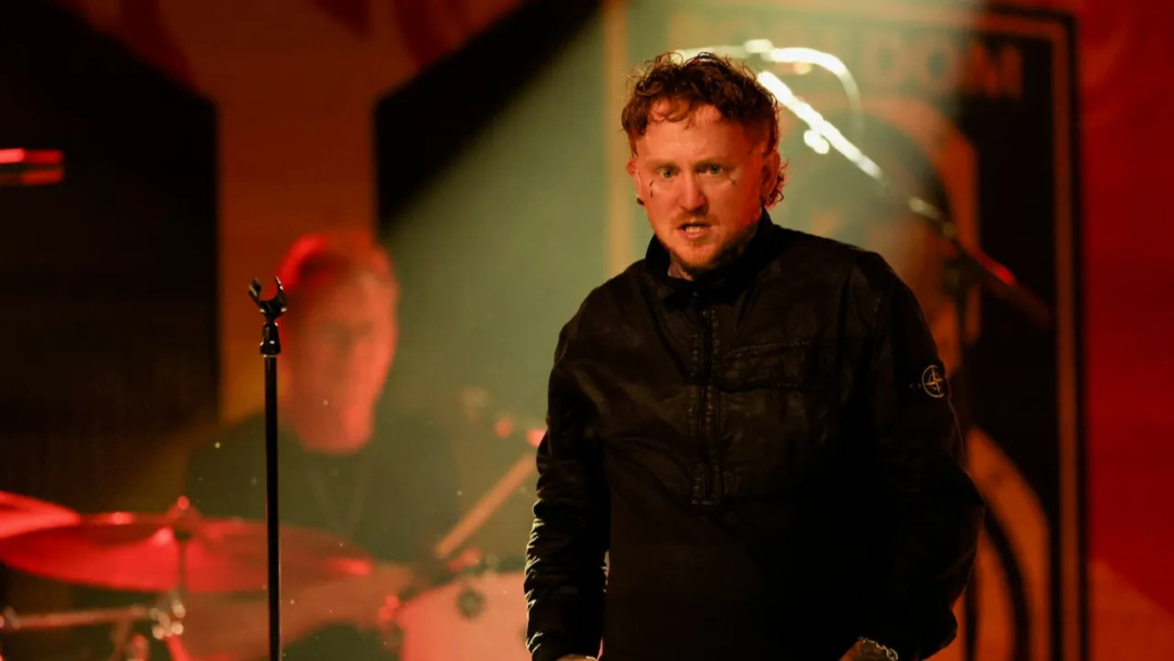 Frank Carter Confronts Male Intruder in Women-Only Mosh Pit