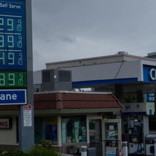 US Gas Prices Exceed $4 Amid Middle East Tensions